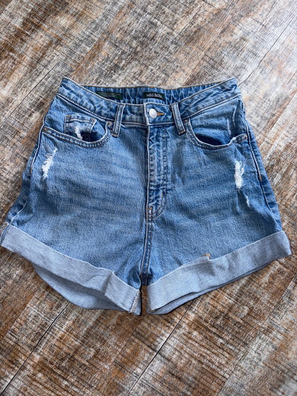 Vintage Inspired High Rise Cuffed Blue Jean Shorts Wild Fable Size 2 Regular